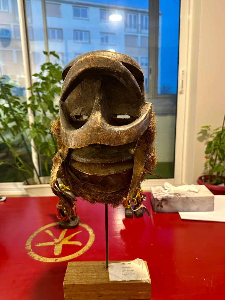 Μάσκα Bété (εθνοτική ομάδα Bété-κεντρική δυτική περιοχή της Ακτής Ελεφαντοστού) - Bété. - Ακτή Ελεφαντοστού (χωρίς τιμή ασφαλείας) #1.0