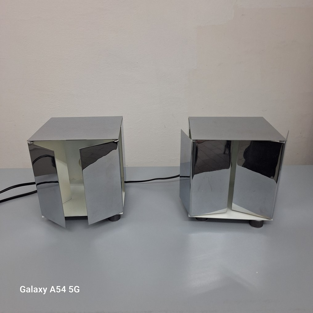 Paolo Tilche - Lámpara de sobremesa (2) - Hierro, Cromo - 3H #4.3