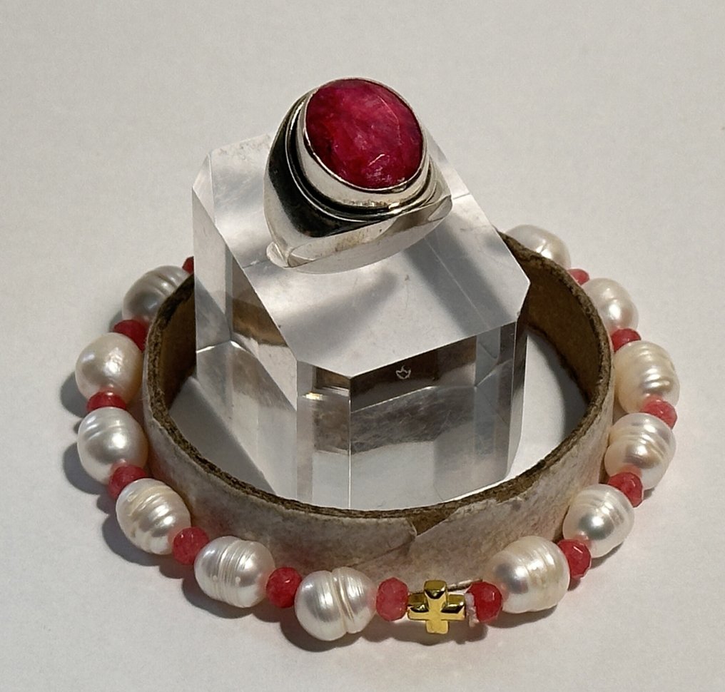 白色珍珠与红宝石（15克拉）配以希腊十字架，采用黑玛瑙制成。高品质。AAA. - 戒指 - 925纯银 #2.1