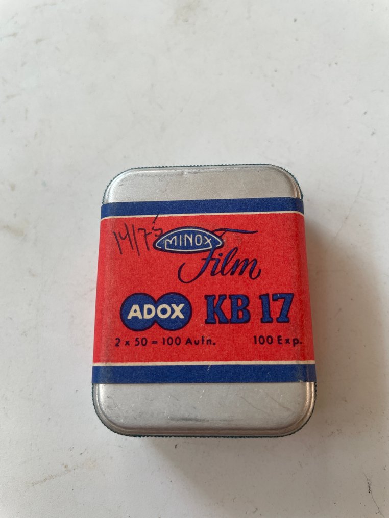 Minox A / B / C 4x filmy 8x11 MINOX + 2 pudelka Caméra espion #1.0