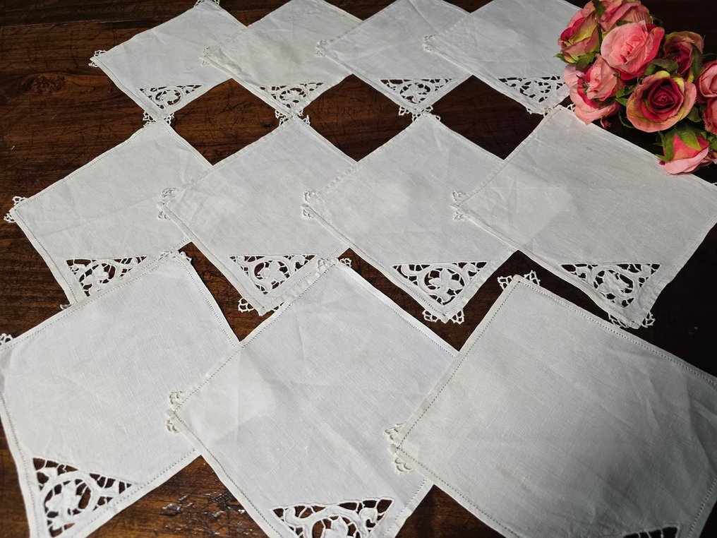 Serviet (11) - 18 cm - 18 cm - Gamle broderier #1.0