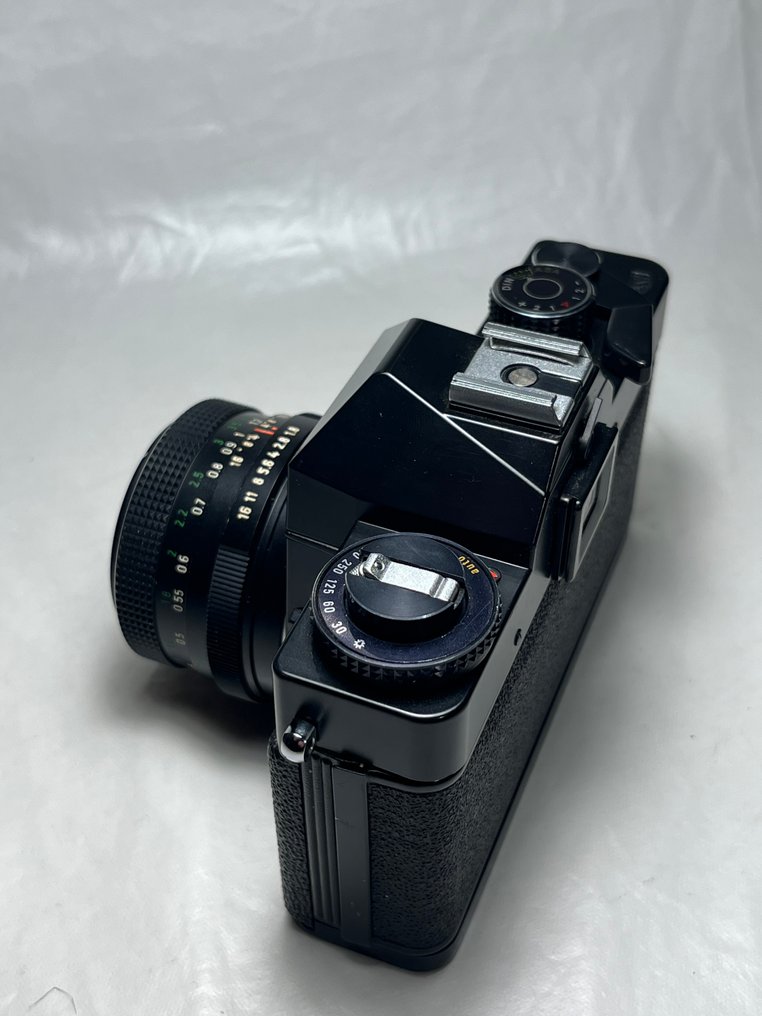 Praktica EE 2  ( 1977/79 ) + 50 mm 1.8 lens Lustrzanka jednoobiektywowa (SLR) #4.3