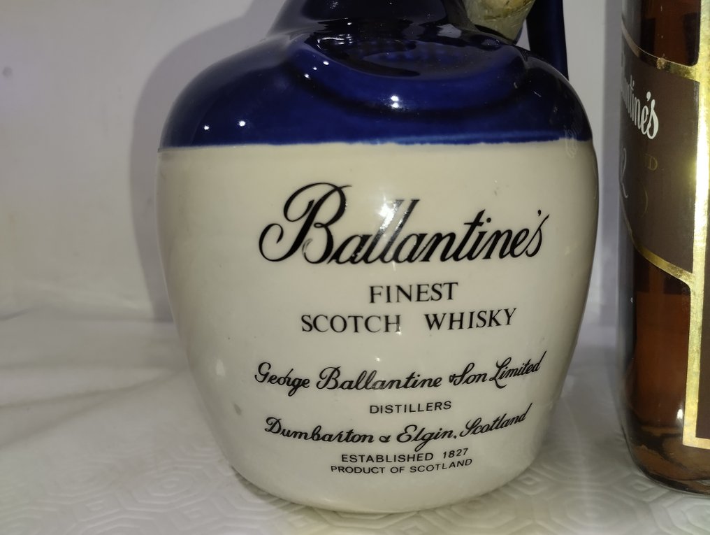 Ballantine's Finest + Ballantine's 12yo - b. 1970s, 1980s - 75cl - 2 bottles #1.0