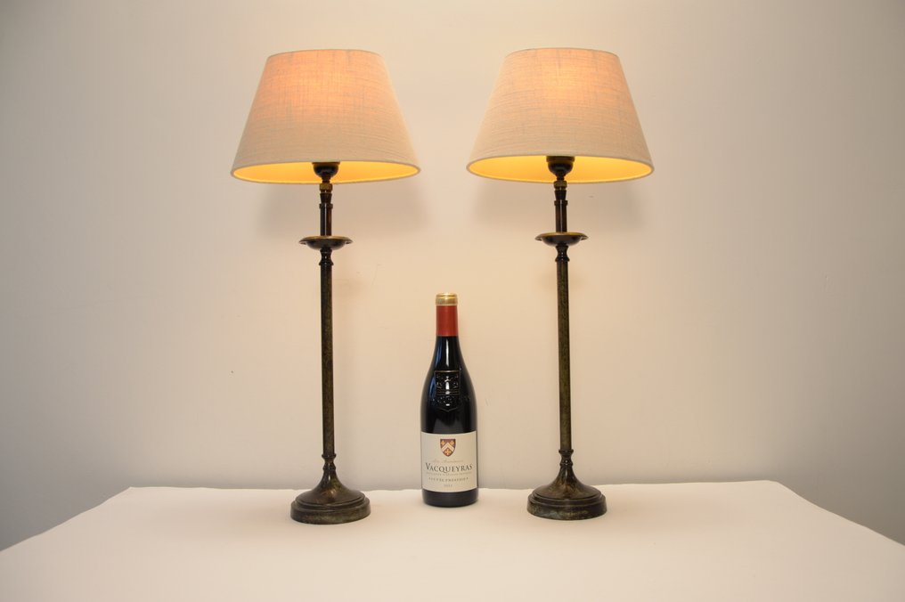 Tischlampe (2) - Paar neoklassischer Tischlampen - Metall, Leinen #1.0