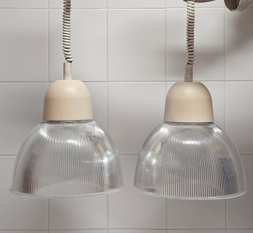 Aromec - Riippuva lamppu (2) - Akryyli #1.0