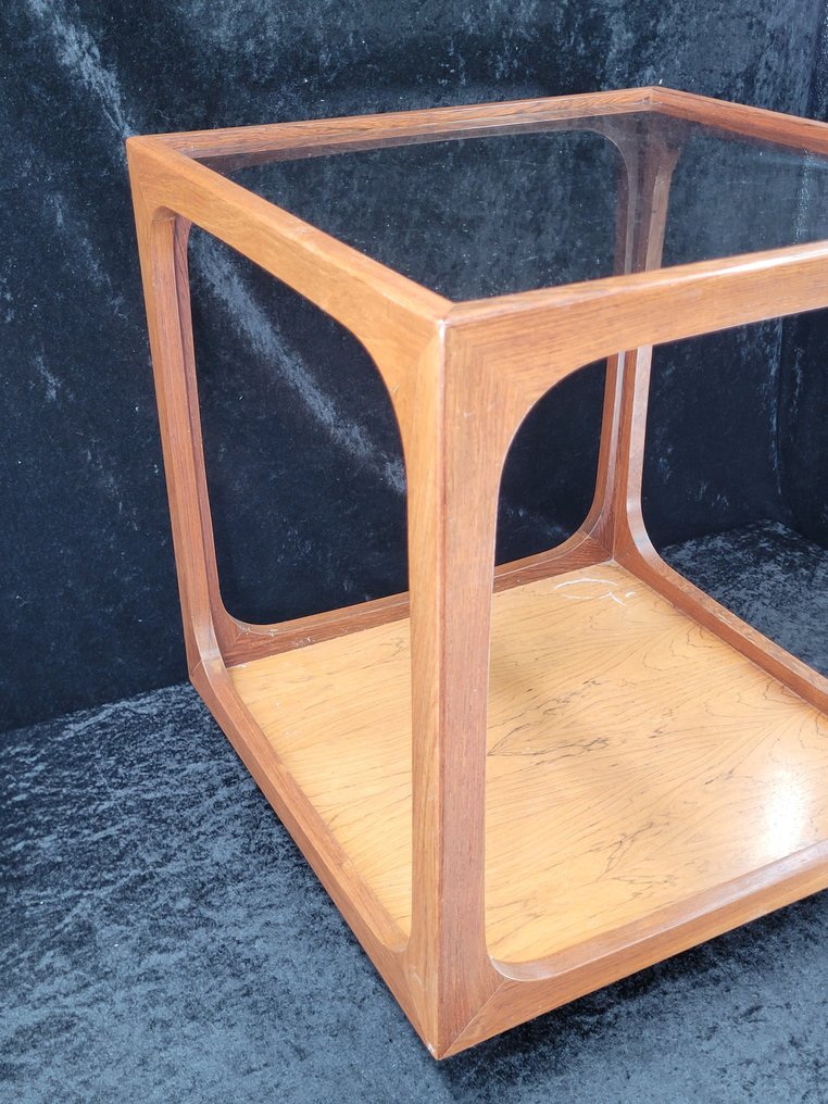BR Möbler – Beistelltisch / Rolltisch – Design Jacob Brink – Teak – 1960er Jahre - 边桌 - 木, 玻璃 #1.0