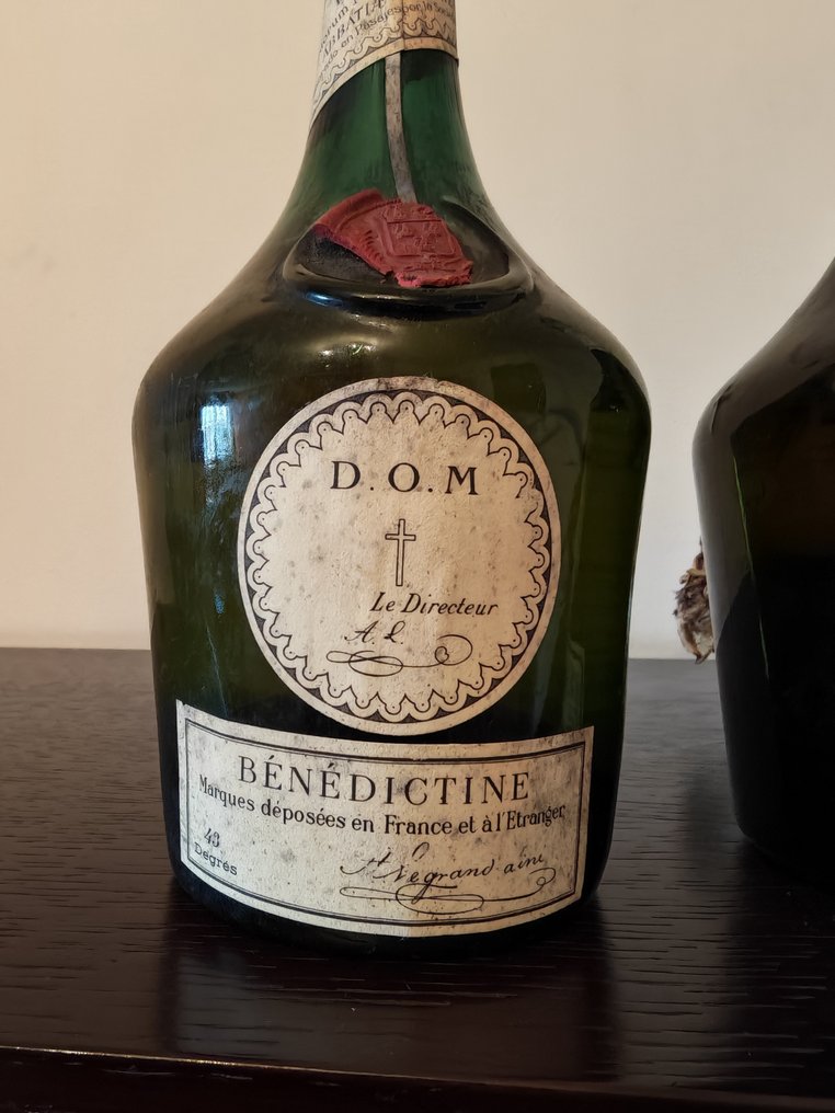 D.O.M. Bénédictine - b. 1960s, 1980s - n/a (75cl) - 2 bottles #1.0