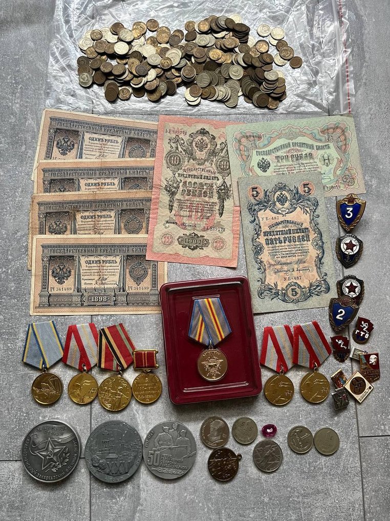 Rusland. Collection of coins, medals, banknotes and other unsorted material (Ingen mindstepris) #1.0