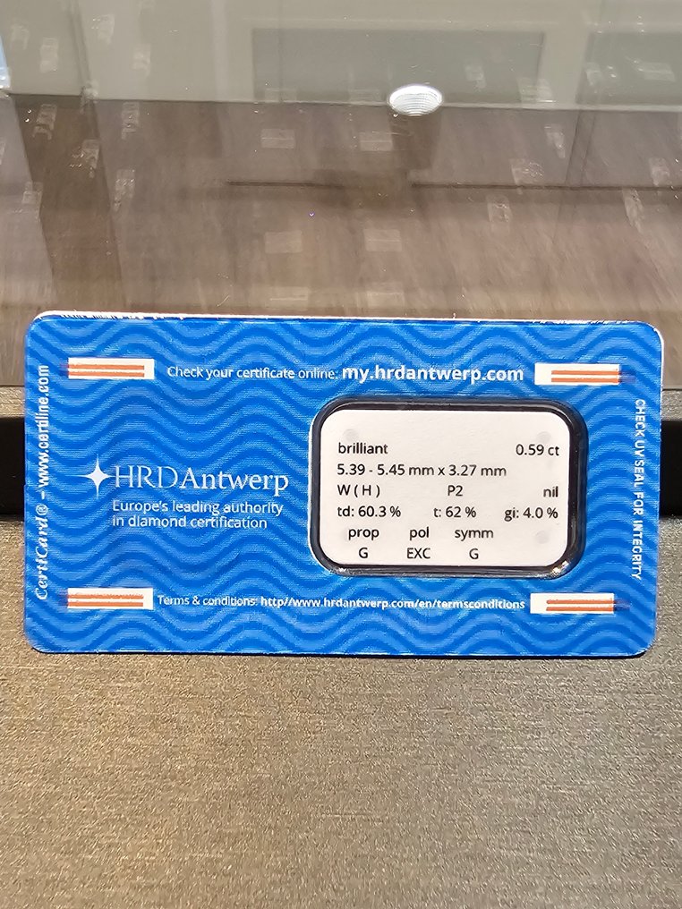No reserve price - 1 pcs Diamond  (Natural)  - 0.59 ct - Round - H - I2 - HRD Antwerp #1.0