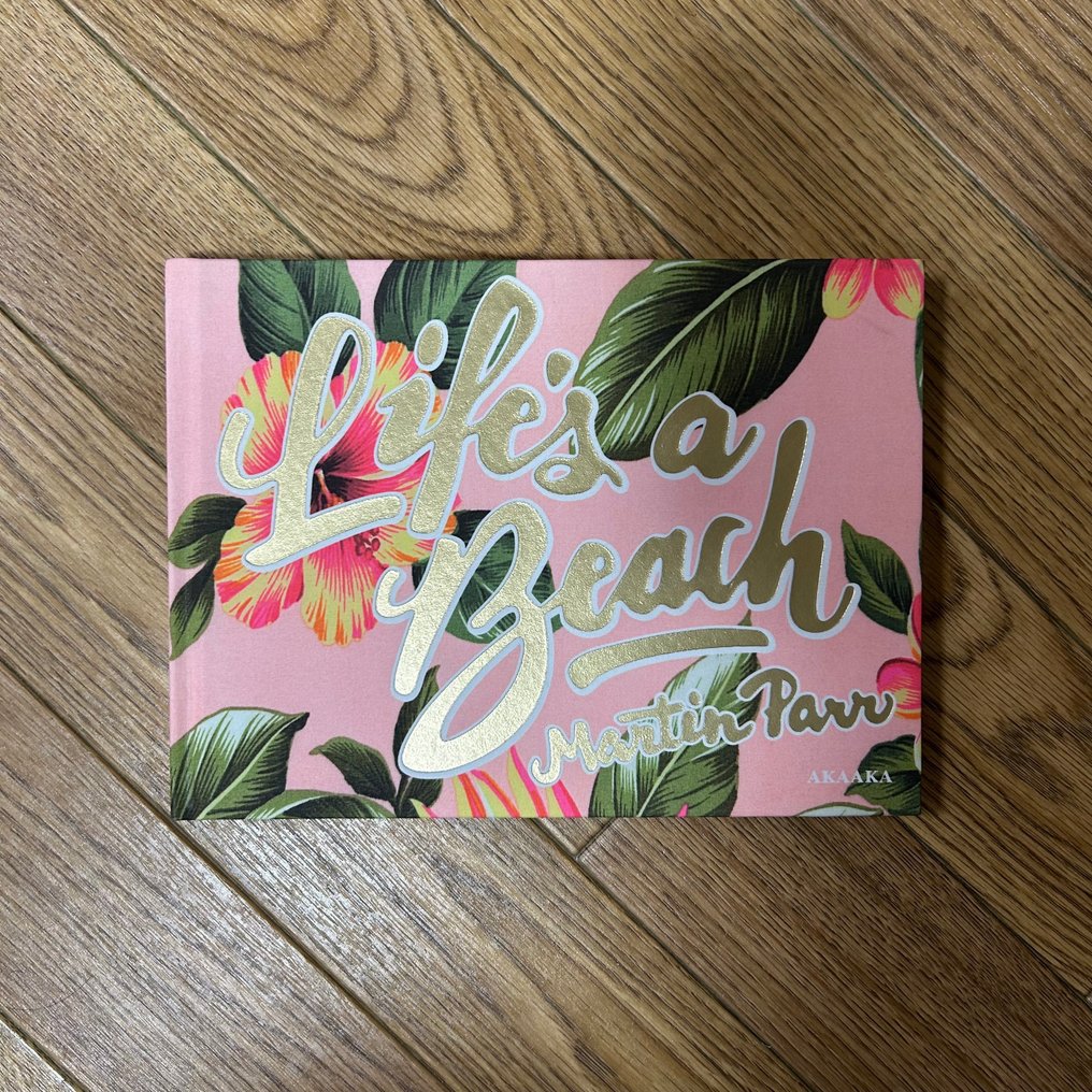 Martin Parr - Fashion Newspaper/Life's a Beach - 2007 #1.0