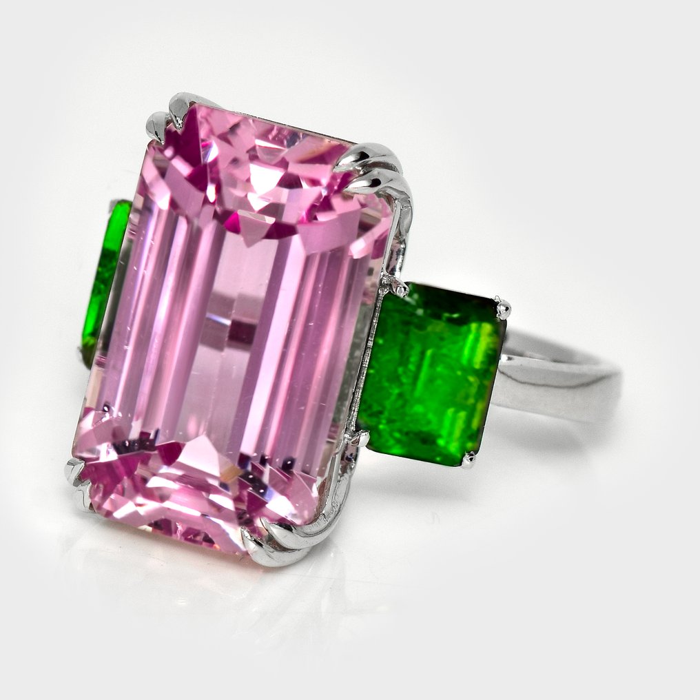 χωρίς τιμή ασφαλείας - Δαχτυλίδι - 14 καράτια Λευκός χρυσός, HRD 17.11 ct Έντονο Ροζ -  18.91ct. tw. Κουνζίτης #2.1