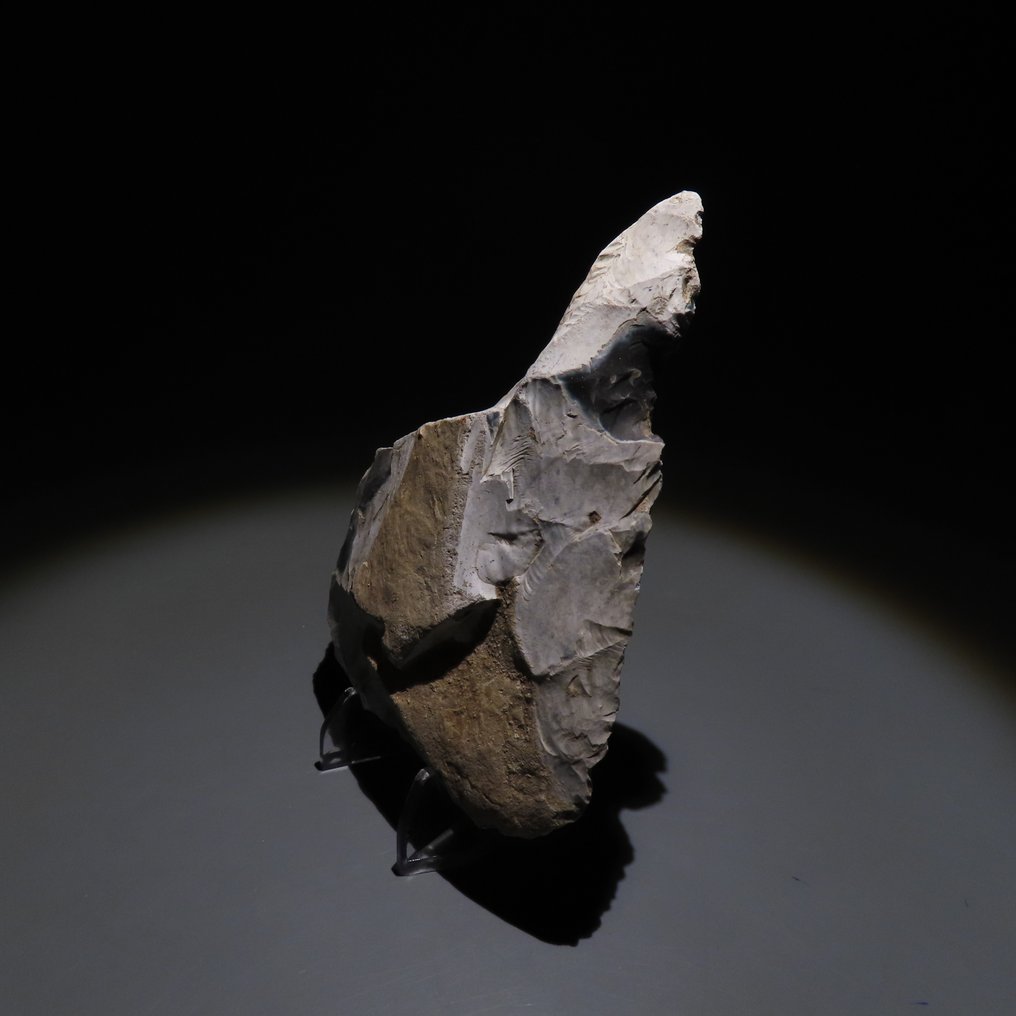 Neolithic Flint Tool. Spiennes, 4500-3500 BC. 13 cm height. Spanish Import License.  (No reserve price) #1.0