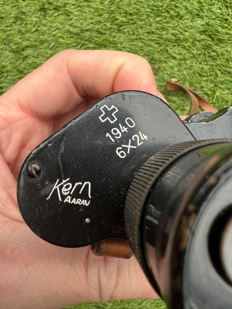 Swiss Army ''Armee-Modell'' 6x24 kikkert - 1940 - 1930-1940 - Kern Aarau #1.0