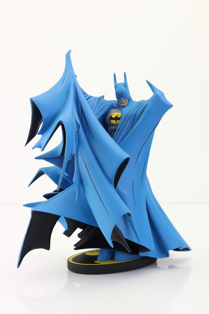 DC Direct - Batman Black & White - Todd McFarlane Blue (Oplage van 500) #2.1