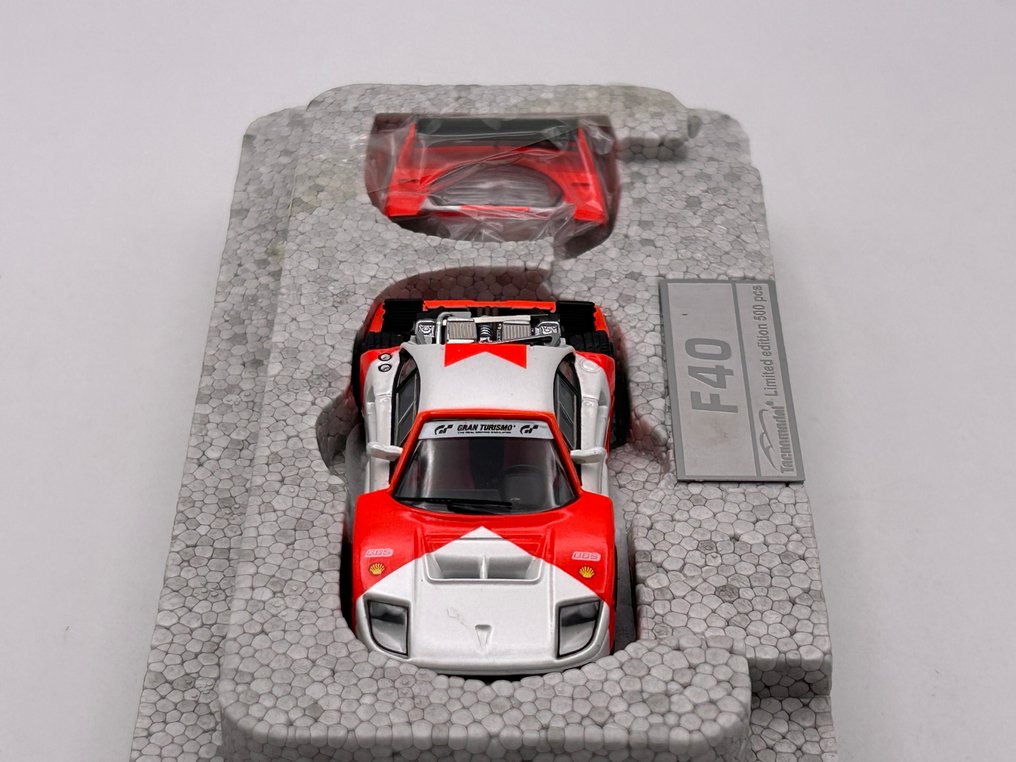 Tecnomodel 1:64 - Model raceauto (2) - 2x F40 LM 1996 Press Version - Serie limitata #1.0