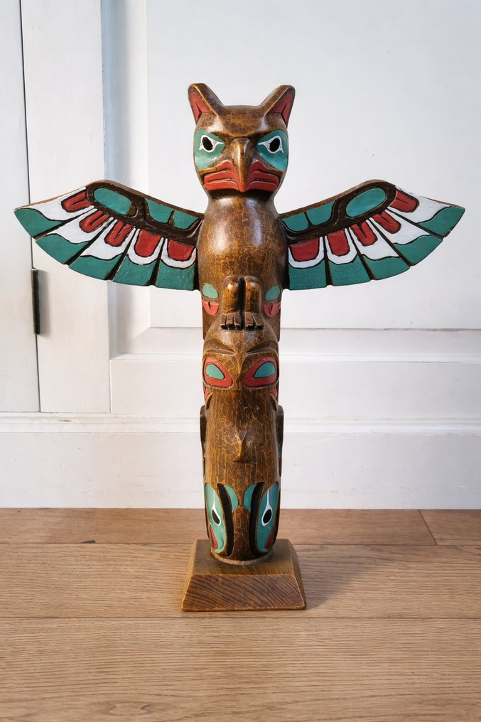 Totem - Sculpture - Canada  (No reserve price) #1.0