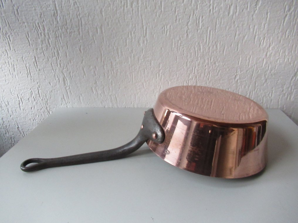 Demuynk - Pan -  Enorm grote koperen pan  3.5 kilo - Koper en smeedijzer #3.2
