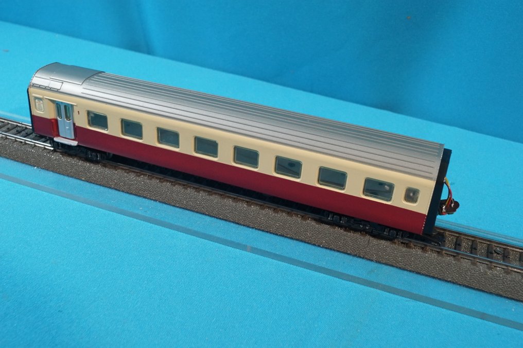 Märklin H0 - 4071 - Ηλεκτροκίνητη ατμομηχανή (1) - 4071 NS - SBB CFF επέκταση βαγονιού σκούρο κόκκινο. - SBB-CFF #3.2