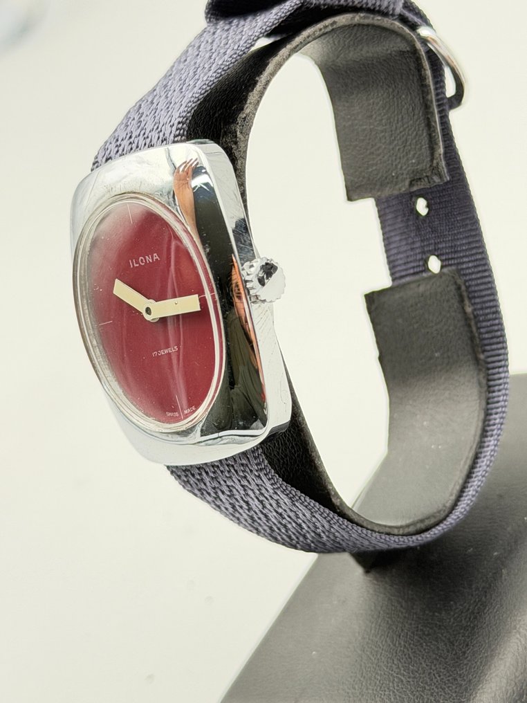 ilona - vintage NOS oval swiss made - No reserve price - Unisex - 1970-1979  #3.2