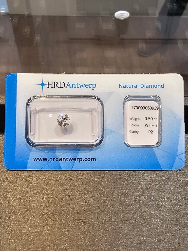 No reserve price - 1 pcs Diamond  (Natural)  - 0.59 ct - Round - H - I2 - HRD Antwerp #1.0