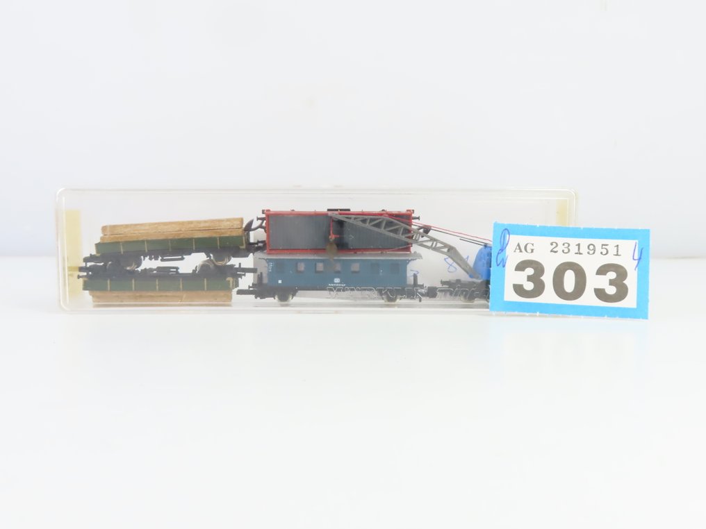 Märklin Z - uit set 8103 - Model train freight wagon set (1) - Five-piece 'Werktrein' set with Low Bed Trucks, Crane Truck, and Escort Vehicle. - DB #3.2