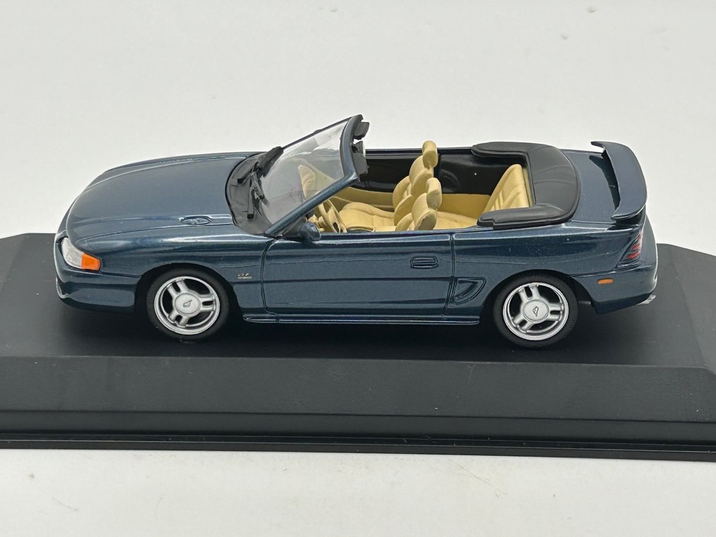 Minichamps 1:43 - Modelracerbil - Ford Mustang Cabriolet 1994 #2.1