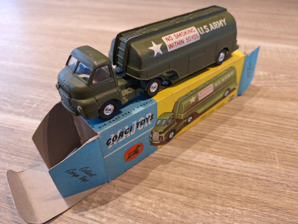 Corgi 1:43 - Model pojazdu wojskowego - Corgi Major Toys 1134 Army Fuel Tanker, Boxed #1.0