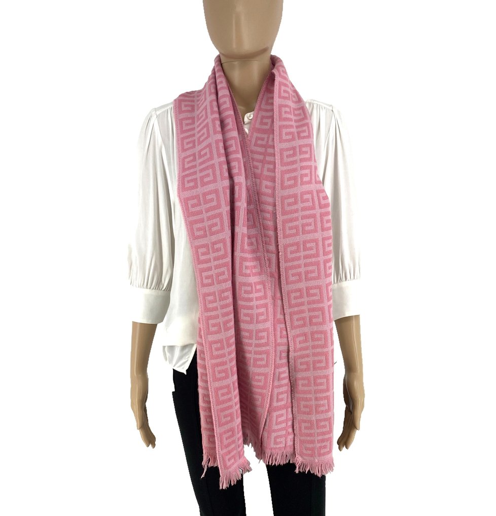 Givenchy - Eșarfă #2.1