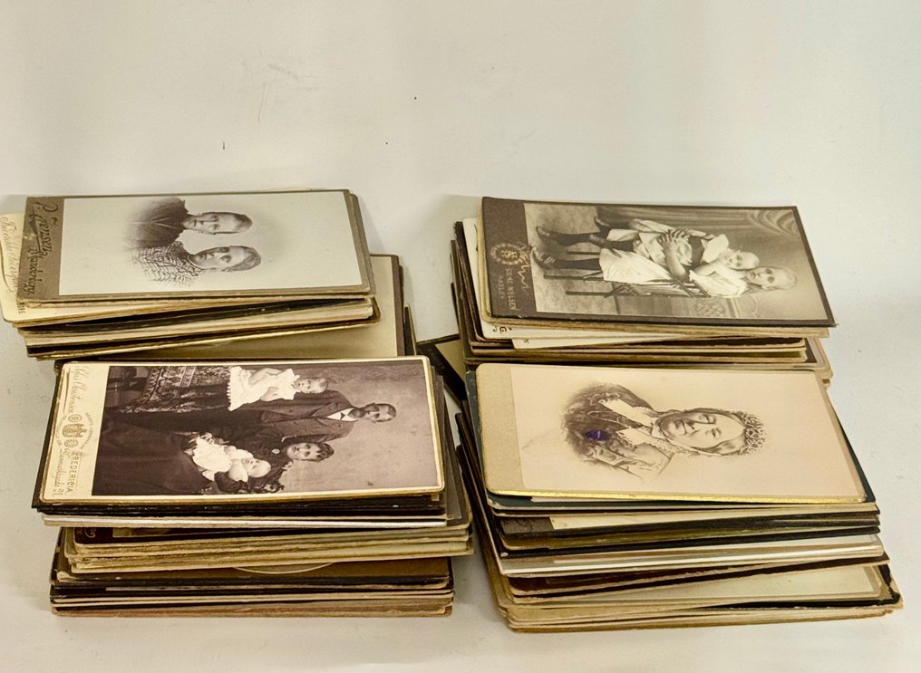 Collection of 100 random Carte de Visit (CDV) photos. Mostly from Denmark #1.0