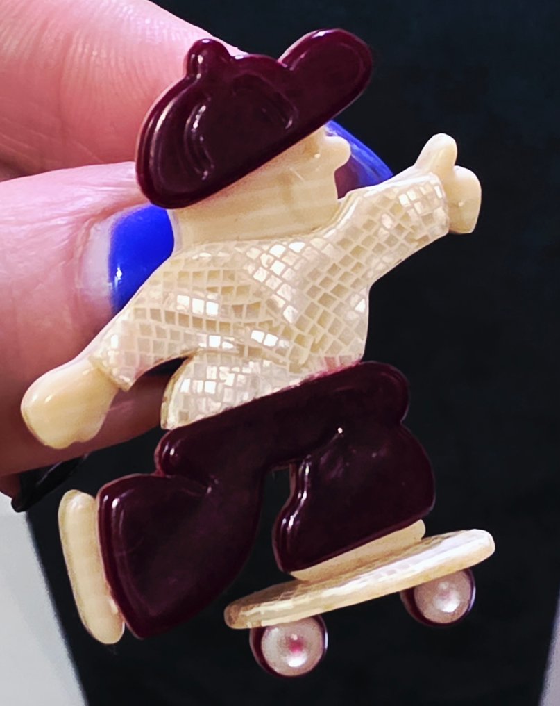 Léa Stein - Bakelite - Brooch - No reserve price #3.2