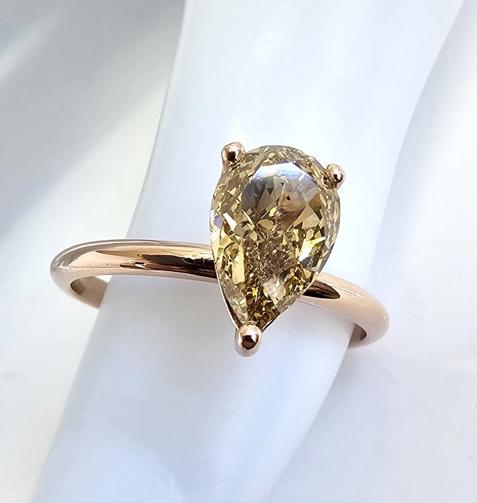 Ei pohjahintaa - Sormus - 14 kt. Ruusukulta -  1.71ct. tw. Timantti (Luonnollinen) - Timantti - Fancy Intens Brown Yellow #1.0