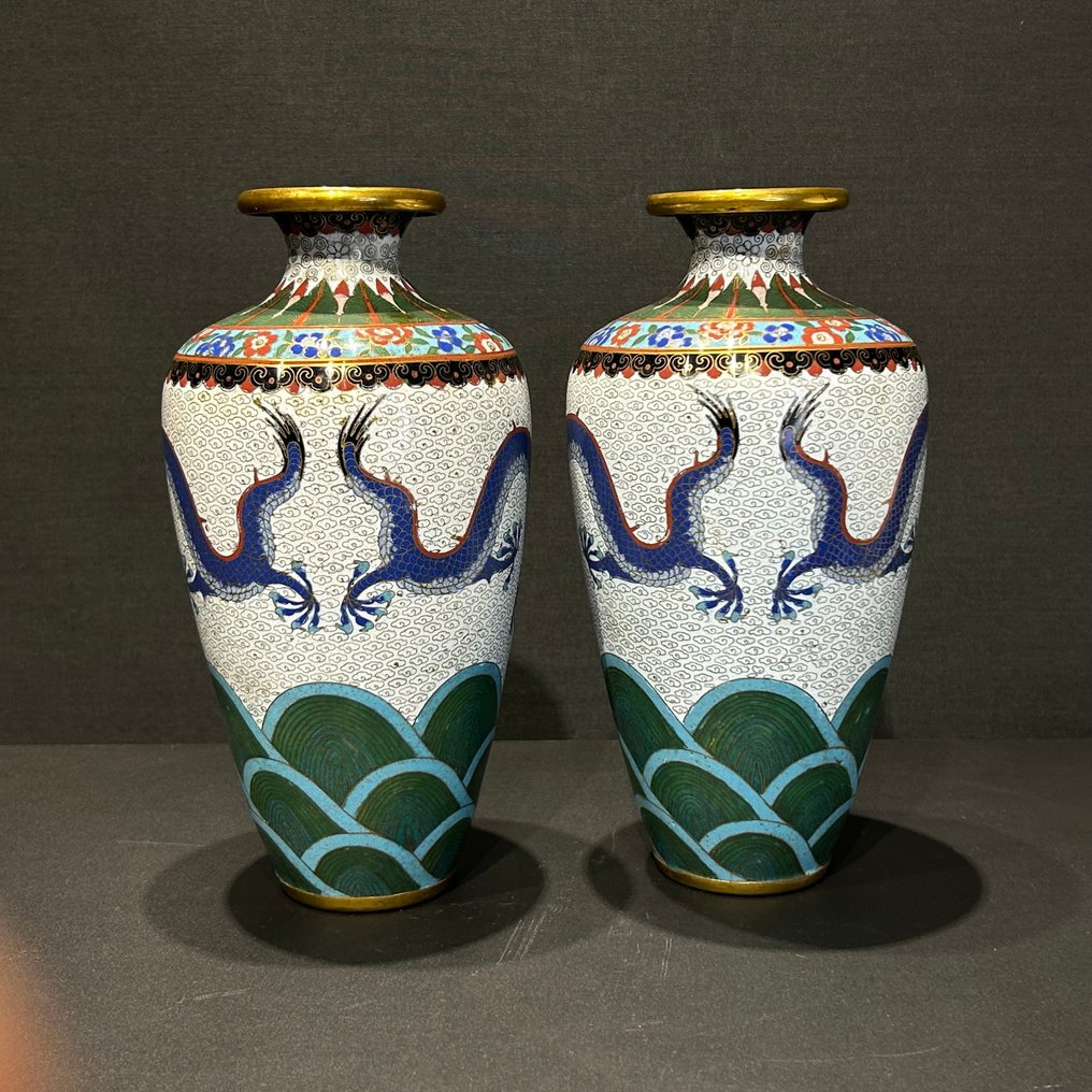 Vase - Bronze, Enamel - China  (No reserve price) #3.2