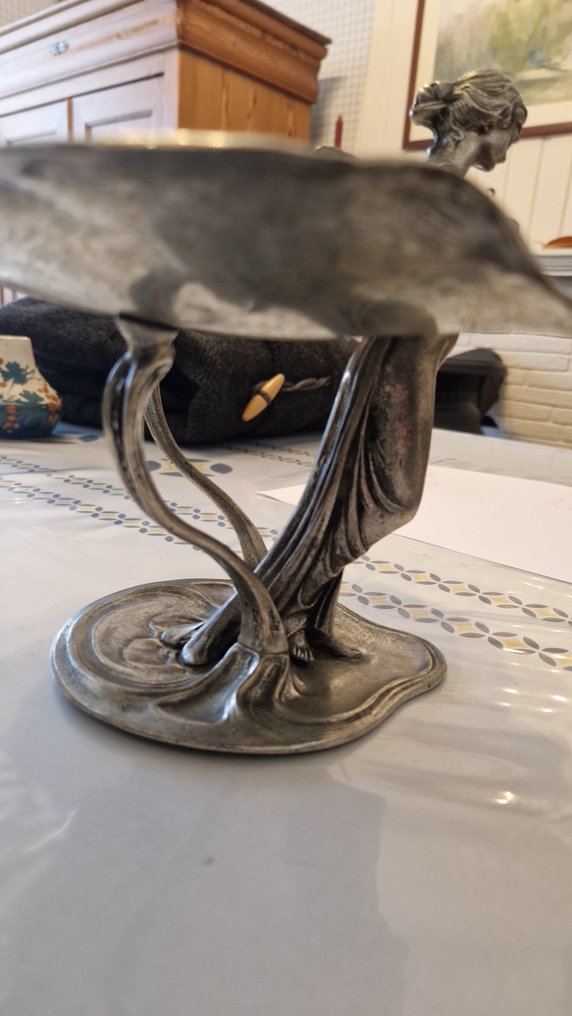 Centre de table - Étain - Nymphe à l'oiseau #3.2