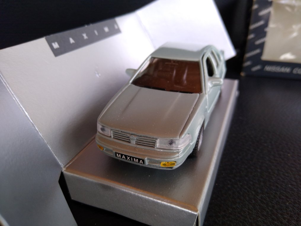 AHC Models 1:43 - Modell kupé (2) - Nissan Maxima 3.0 - új, eredeti csomagolásban #4.3