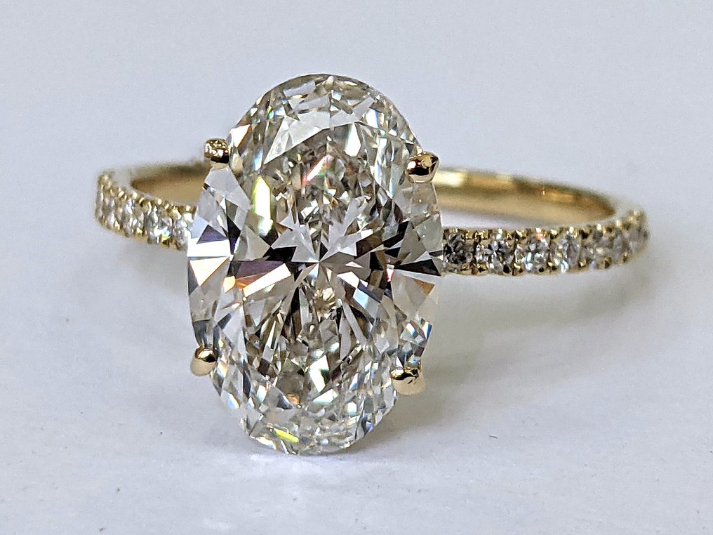 Ei pohjahintaa - Sormus - 18 kt. Keltakulta -  3.20ct. tw. Timantti (Laboratoriossa kasvatettu) - Timantti - E VVS2 IGI #1.0