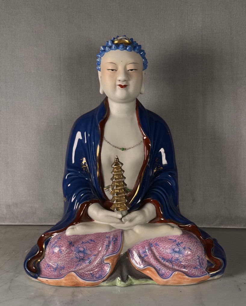 Figure - A seated biscuit buddha  - Biscuit porcelain - China #1.0