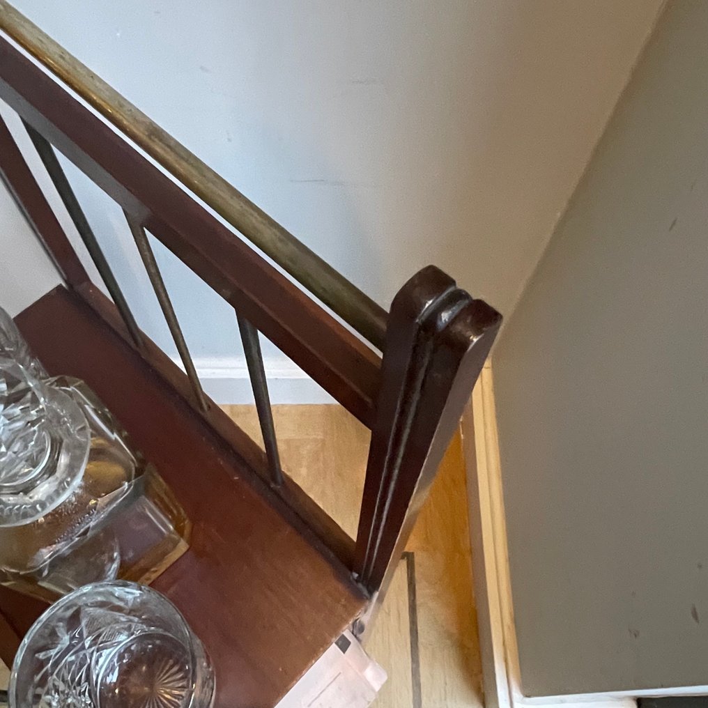 Βιβλιοθήκη - Mahogany - Εφημερίδες/ Περιοδικά #4.3