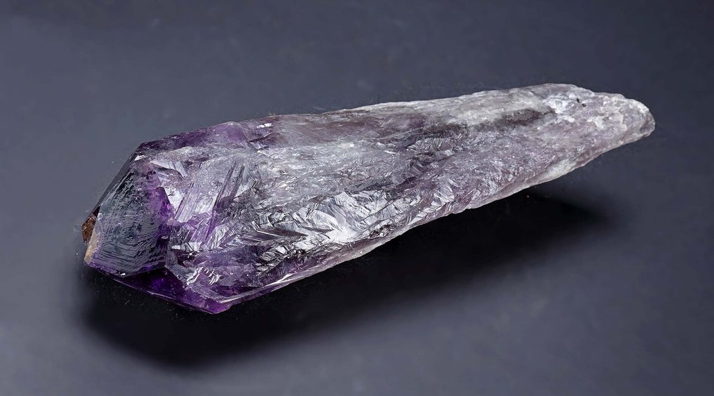 Ametista Grezzo - Altezza: 26 cm - Larghezza: 8 cm- 1.27 kg - (20) #4.3