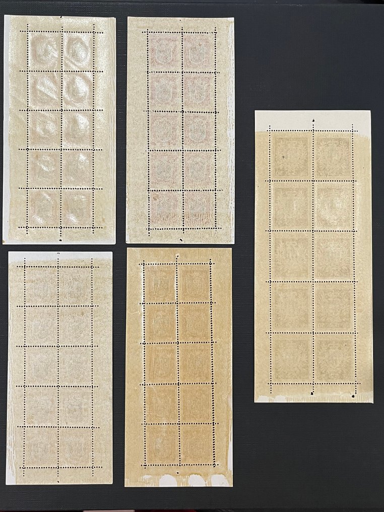 San Marino 1945/1946 - San Marino mini sheets, complete series of badges, new, with intact gum. - Sassone N. 1,2,3,4,5 #1.0