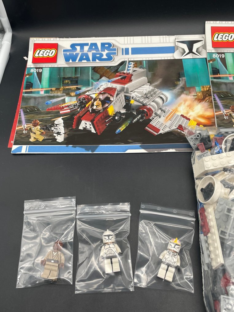 Lego Set - 8019 - Star Wars - Republic Attack Shuttle #3.2