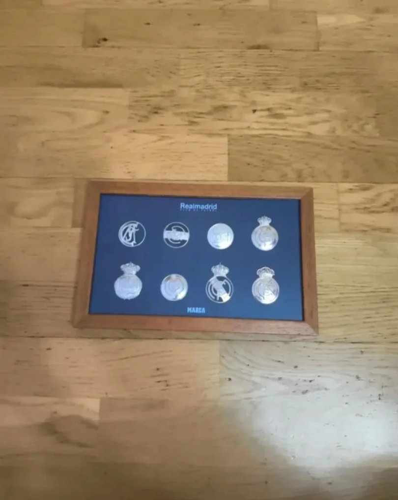 白金历史徽章 皇家马德里 1902-2002  #3.2