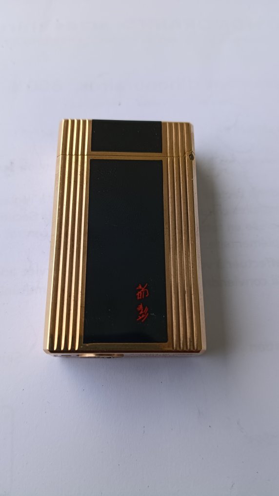 S.T. Dupont - Line 2 - Lomme-lighter - Lakk, Gullplattert #4.3