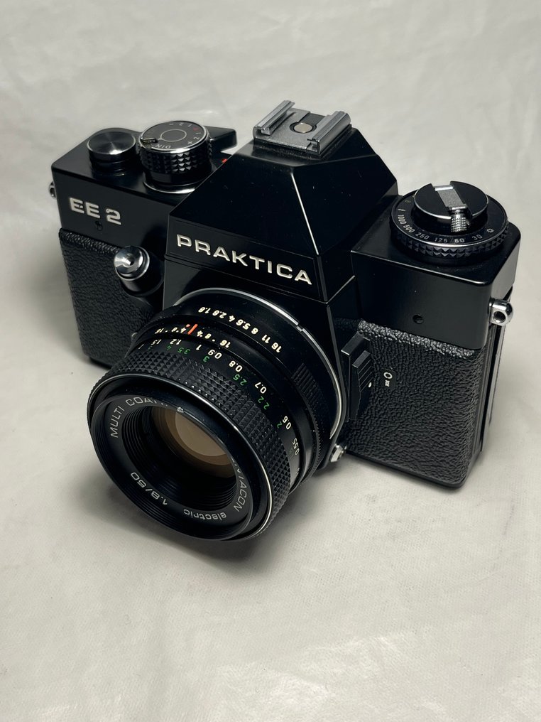 Praktica EE 2  ( 1977/79 ) + 50 mm 1.8 lens Lustrzanka jednoobiektywowa (SLR) #1.0