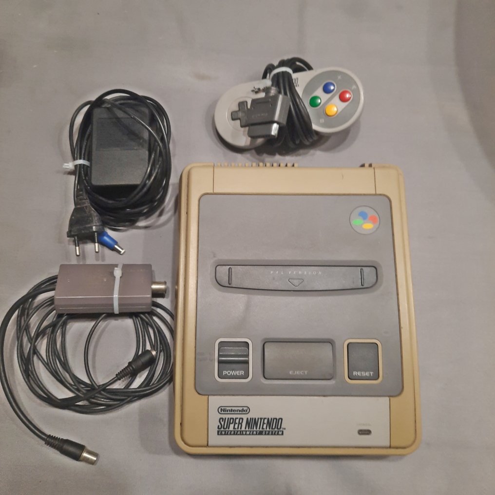 Nintendo - Snes - Super Nintendo Entertainment System - Video game console - Without original box #1.0