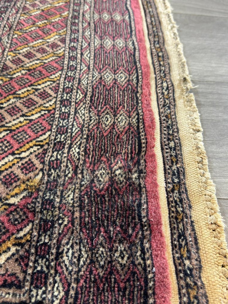 Buchara - Rug - 146 cm - 93 cm - with signature #4.3