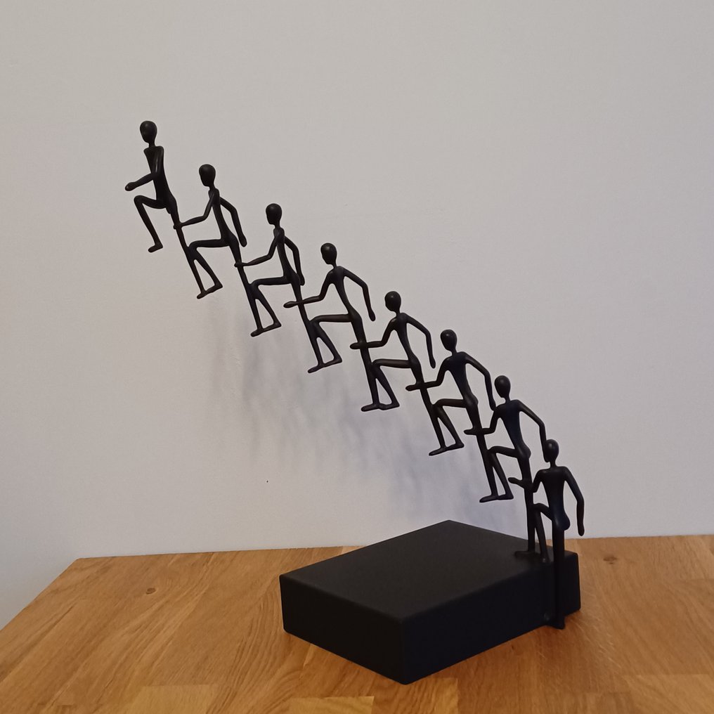 Rzeźba, L’art de s’élever - 39 cm - źródło #1.0