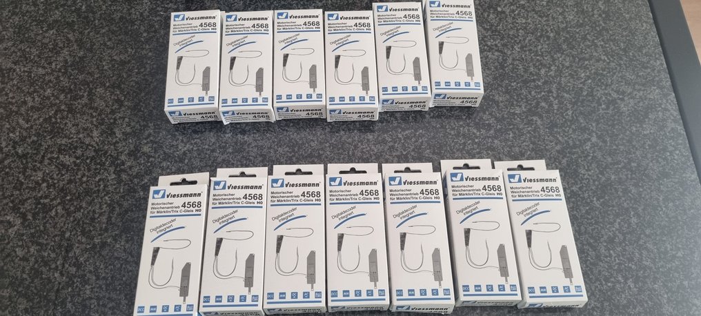 Viessmann H0 - 4568 - Model train (13) - 13 switch decoders with motors #1.0