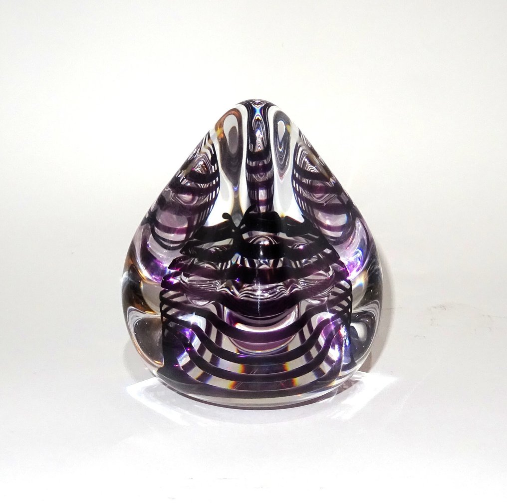 Studio Aarhus - Paperweight - Crystal #1.0