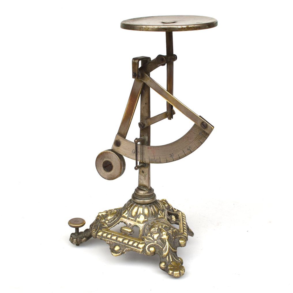 Ph.J. Maul - Échelle - Laiton nickelé - pied décoré #1.0