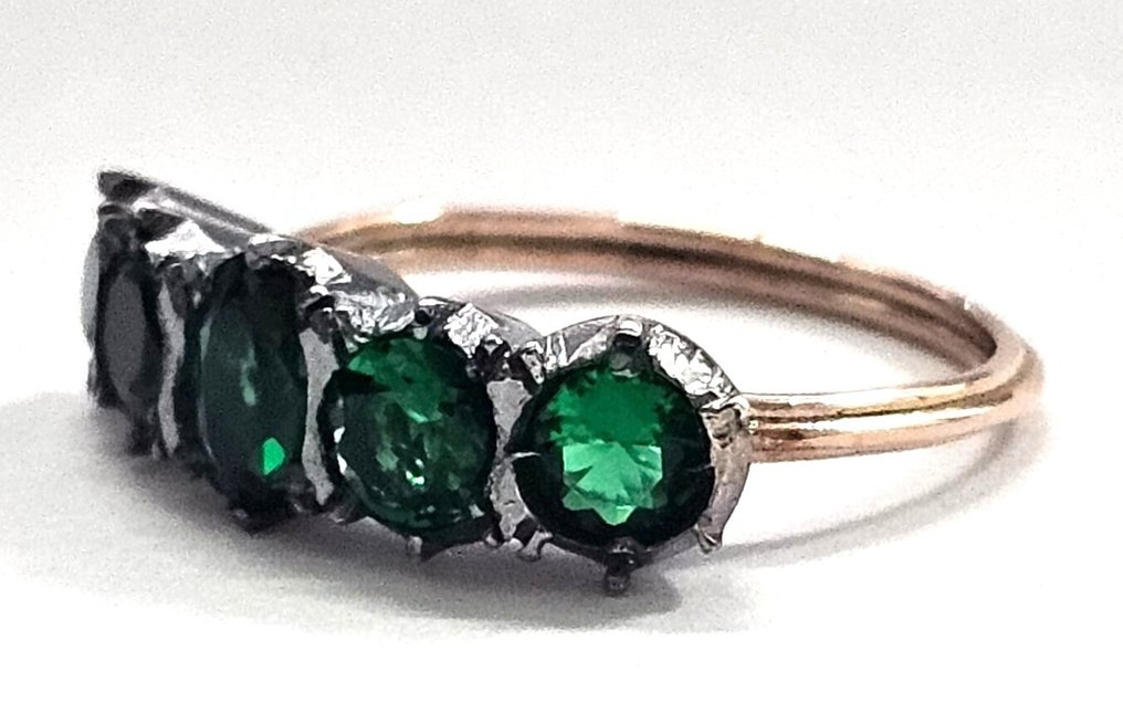 χωρίς τιμή ασφαλείας - Δαχτυλίδι - 9 kt. Κίτρινο χρυσό, Ασημί -  3.10ct. tw. Σμαράγδι #2.1